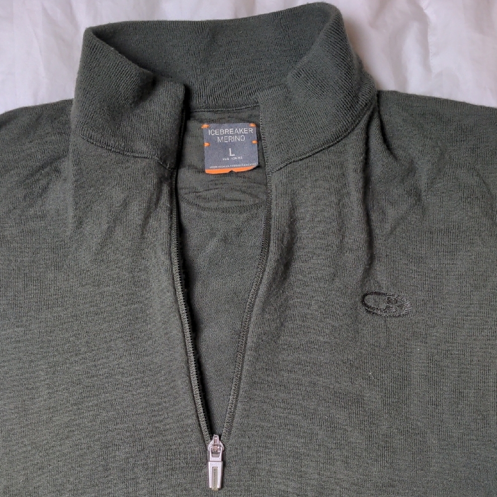 Icebreaker Men's Green Sweater